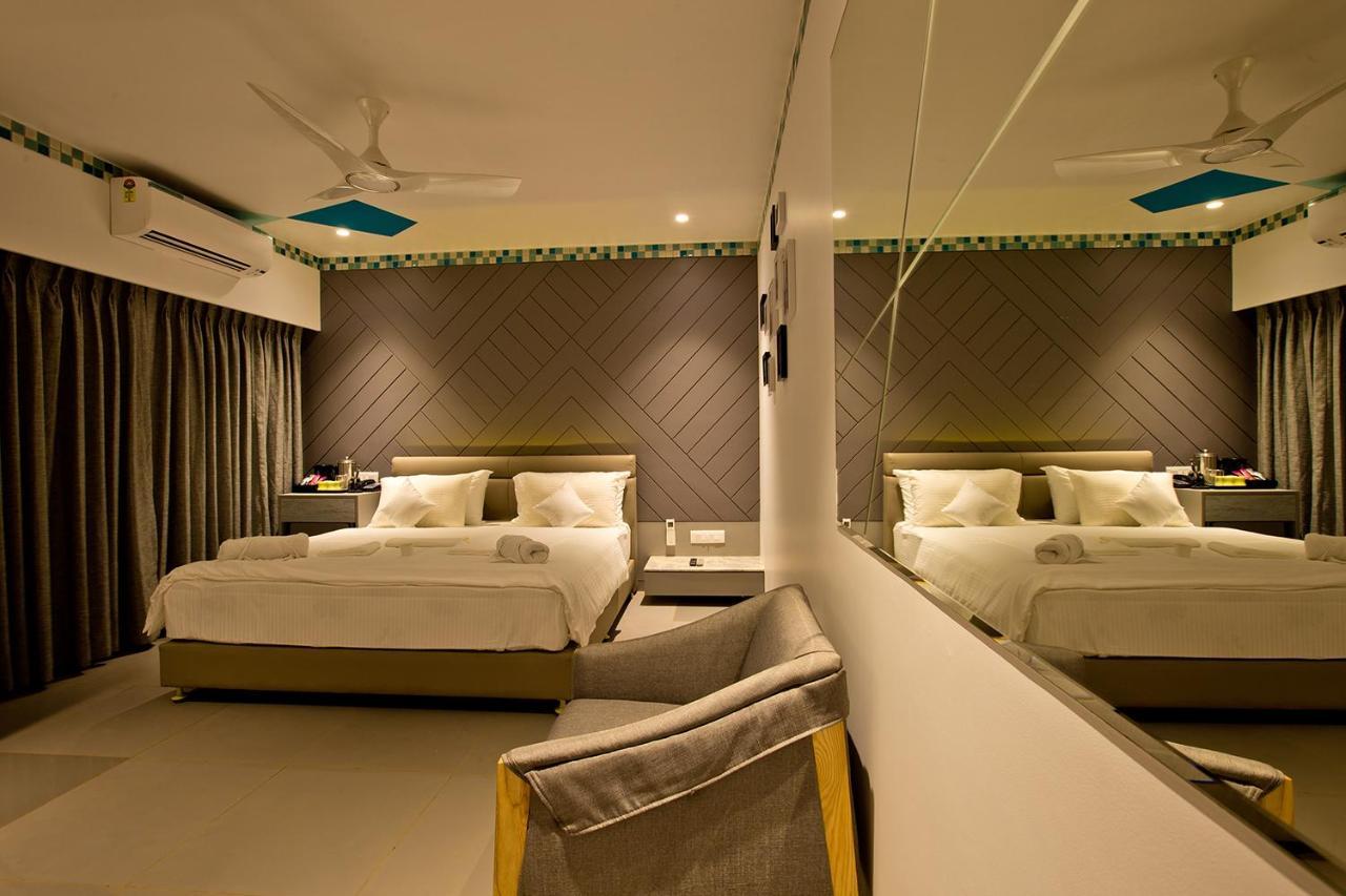 Hotel Millennium Park Панчгані Екстер'єр фото